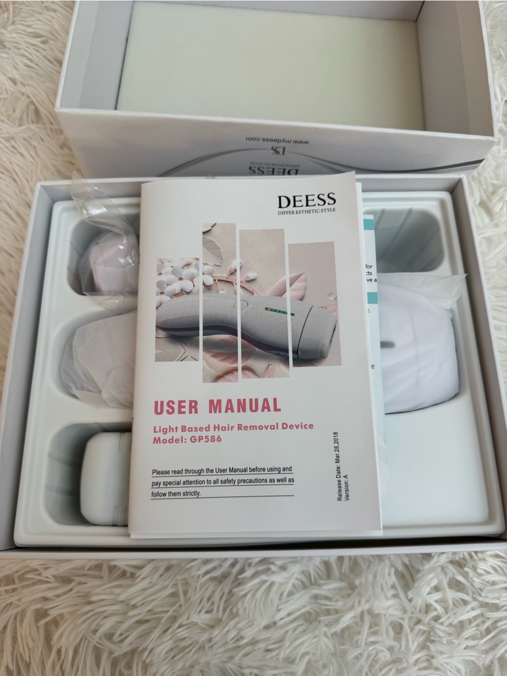 Deess GP586 Light-Based Hair Removal Device — At home laser kit